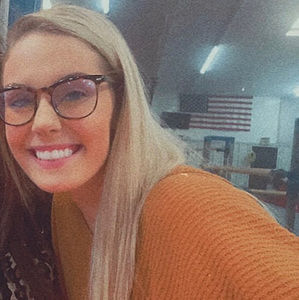 Meet your Posher, Alyssa